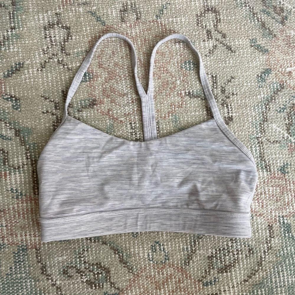 EUC Lululemon Flow Y Bra in size 6